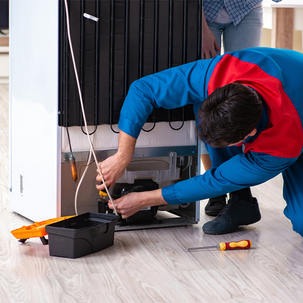 how long does it usually take to repair a refrigerator in Trumbull